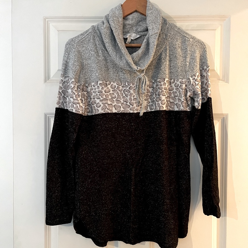 Patchwork Crown Neck Sweater - image 1